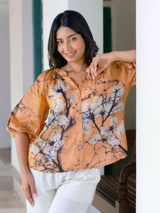 Batik baloon  sleeve floral top