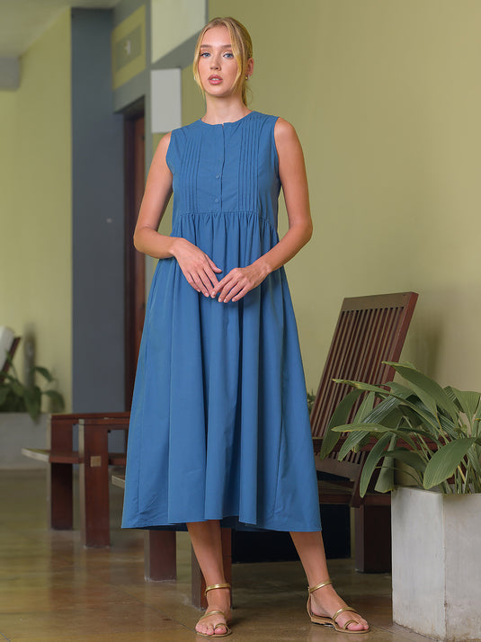 Pintuck detailed sleeveless dress