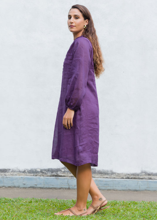 Long sleeve dress with embroidery detail