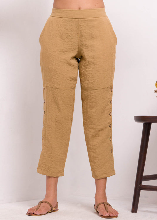 Button Detailed Pant