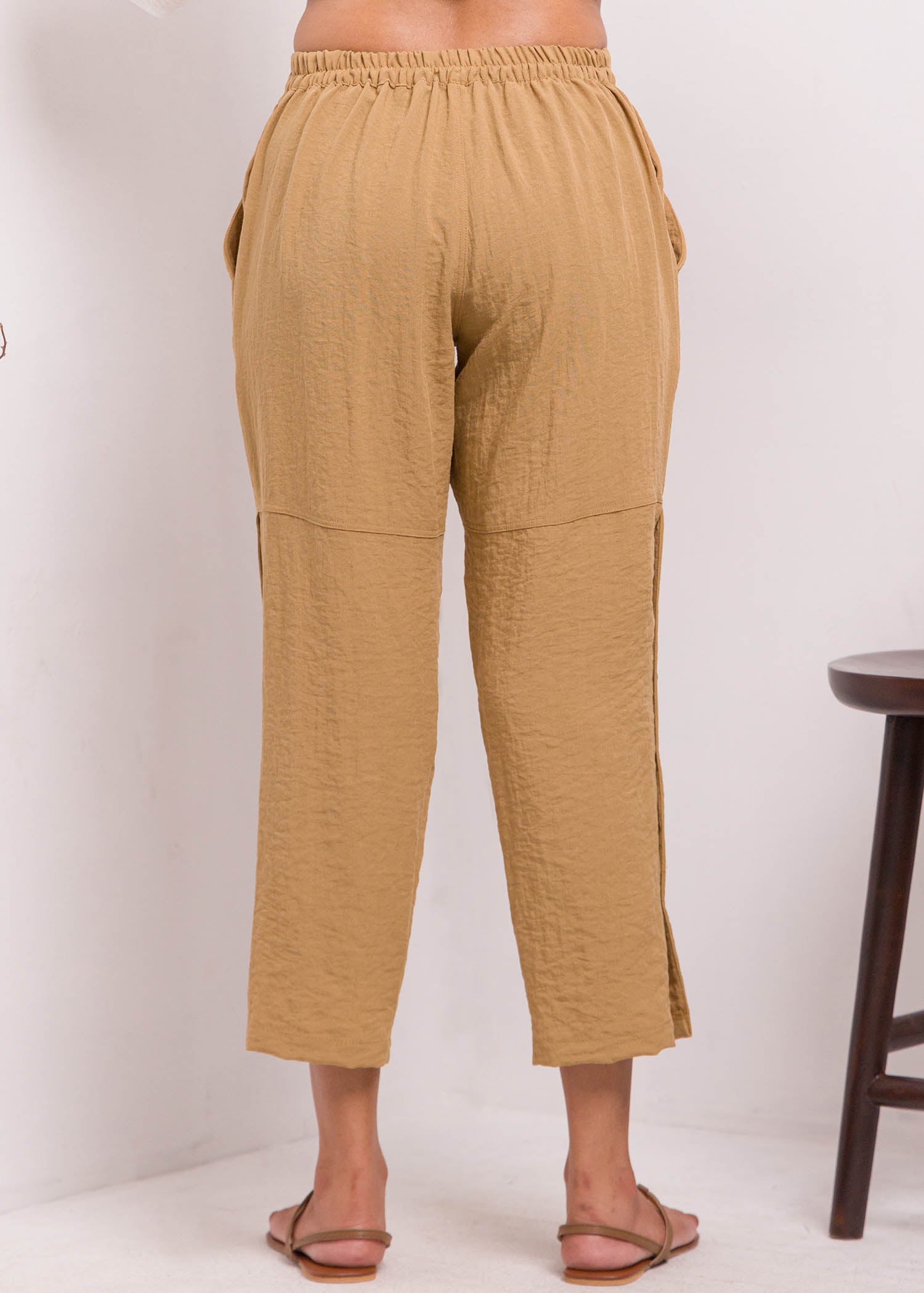 Button Detailed Pant