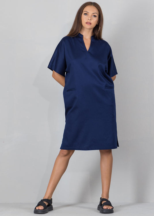 Drop shoulder dress with velt pockets