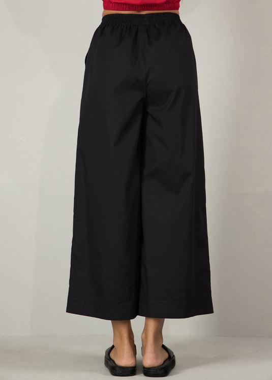 Wide legged pant