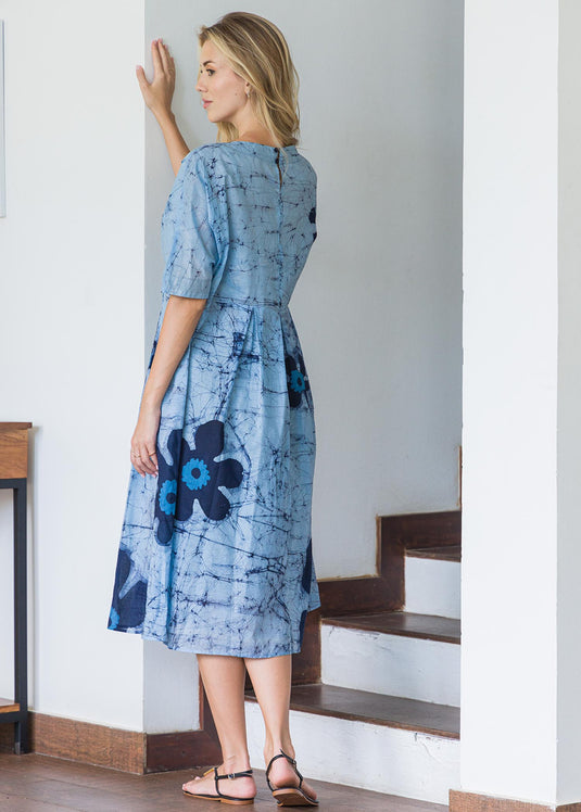 Round neck batik floral dress with cracks