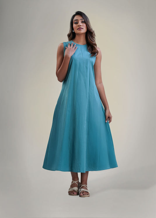 Cut panel detailed midi dress