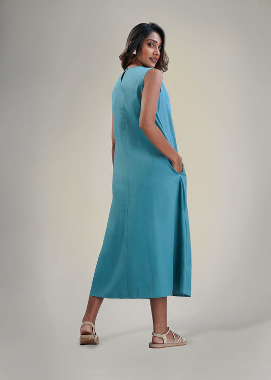 Cut panel detailed midi dress
