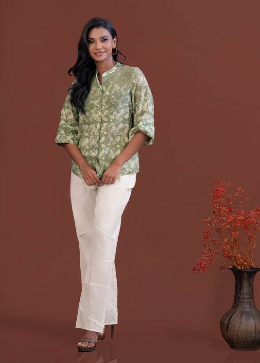 Batik top with hidden buttonhole placket