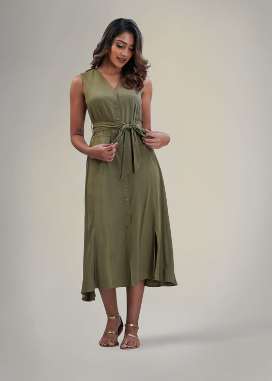 Button down dress with tie & front flaps