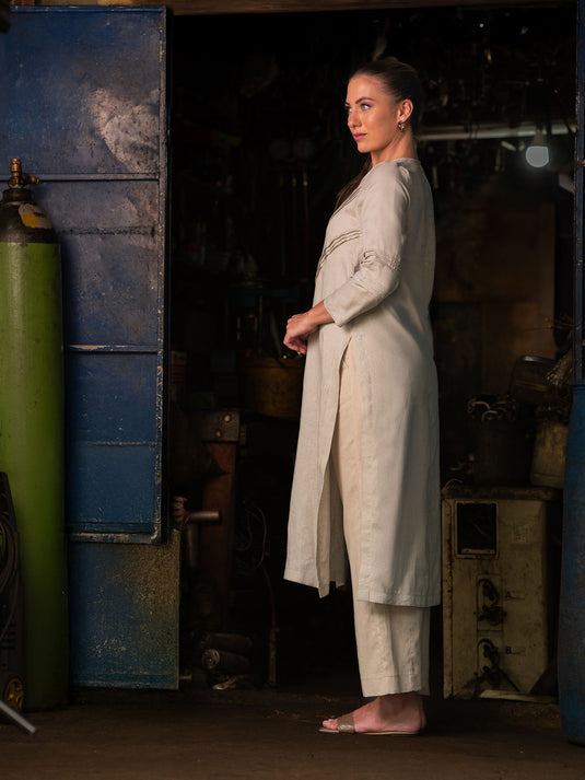 Pintuck Detailed Long Kurtha Top