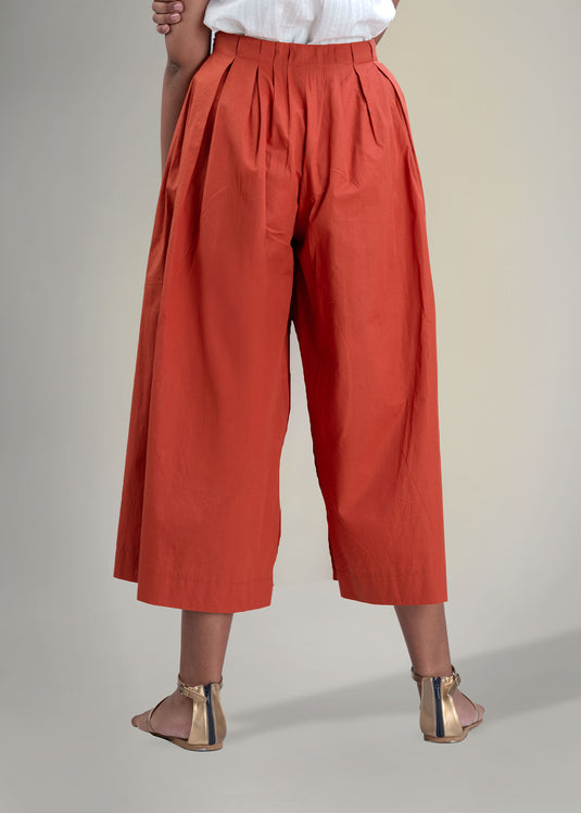 Voluminous pleated culotte