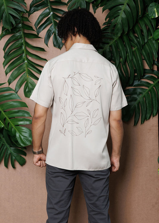 Detailed Back Print S/S Shirt