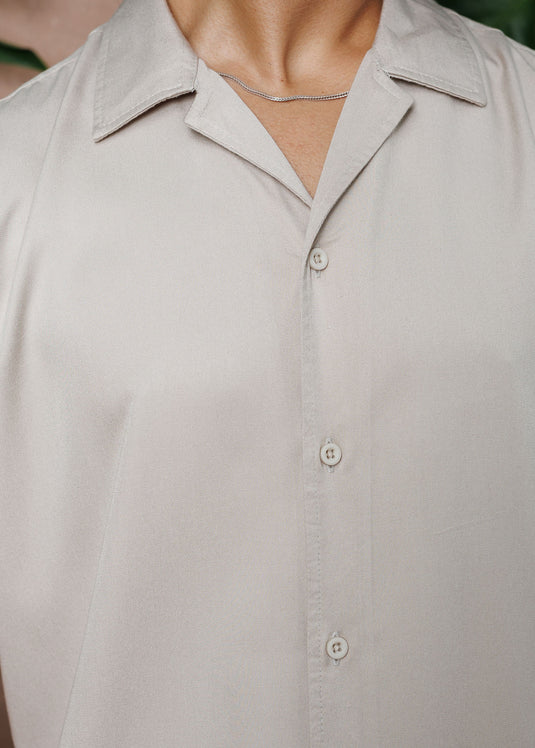 Detailed Back Print S/S Shirt