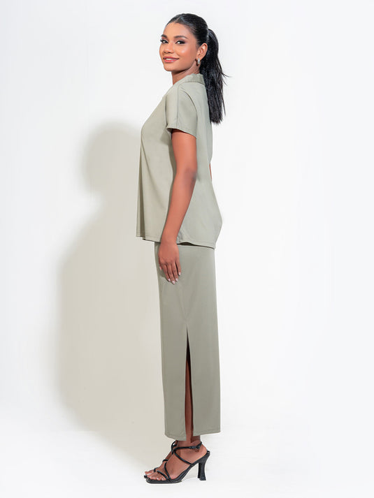 Basic top with collar