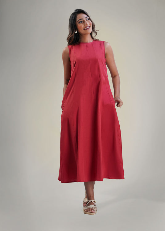 Cut panel detailed midi dress