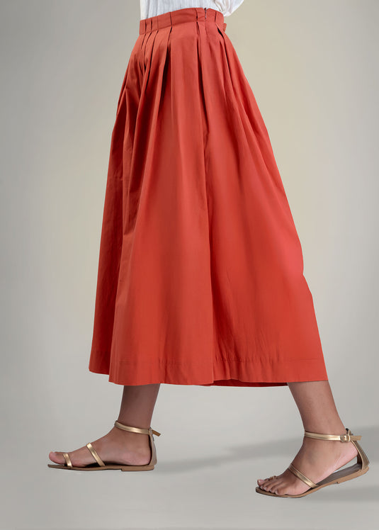 Voluminous pleated culotte