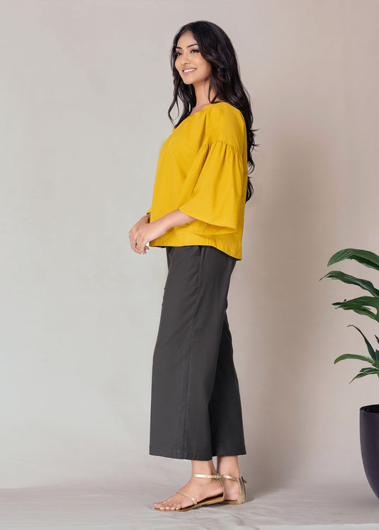 Flounce Sleeve Voluminous Blouse