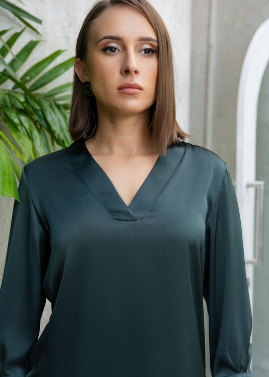 V neck long sleeve blouse with cuff detail