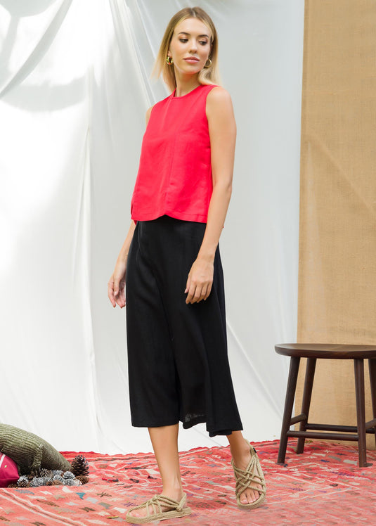 Sleeveless crop top