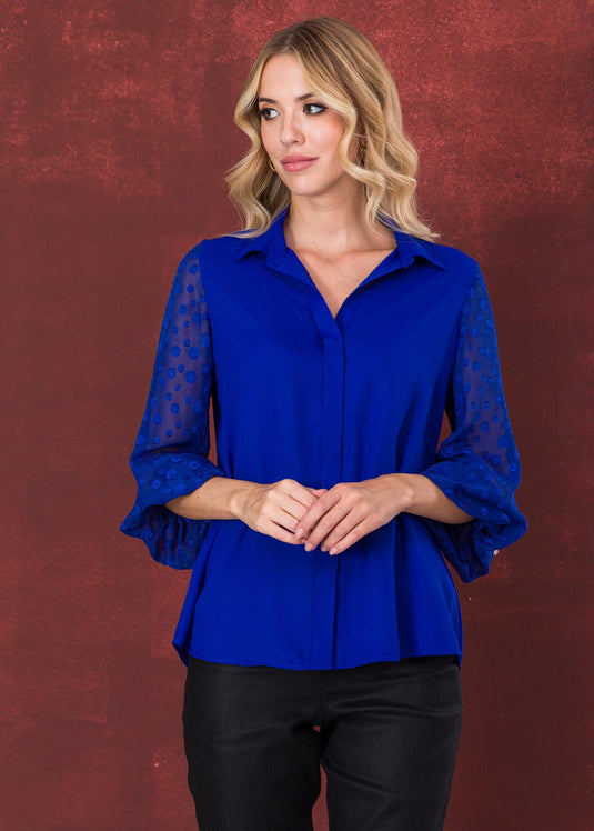 Basic shirt with contast sleeves