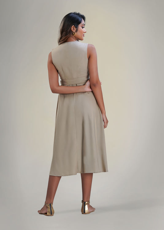 Button down dress with tie & front flaps