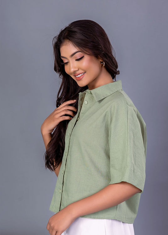 Basic short sleeve crop shirt