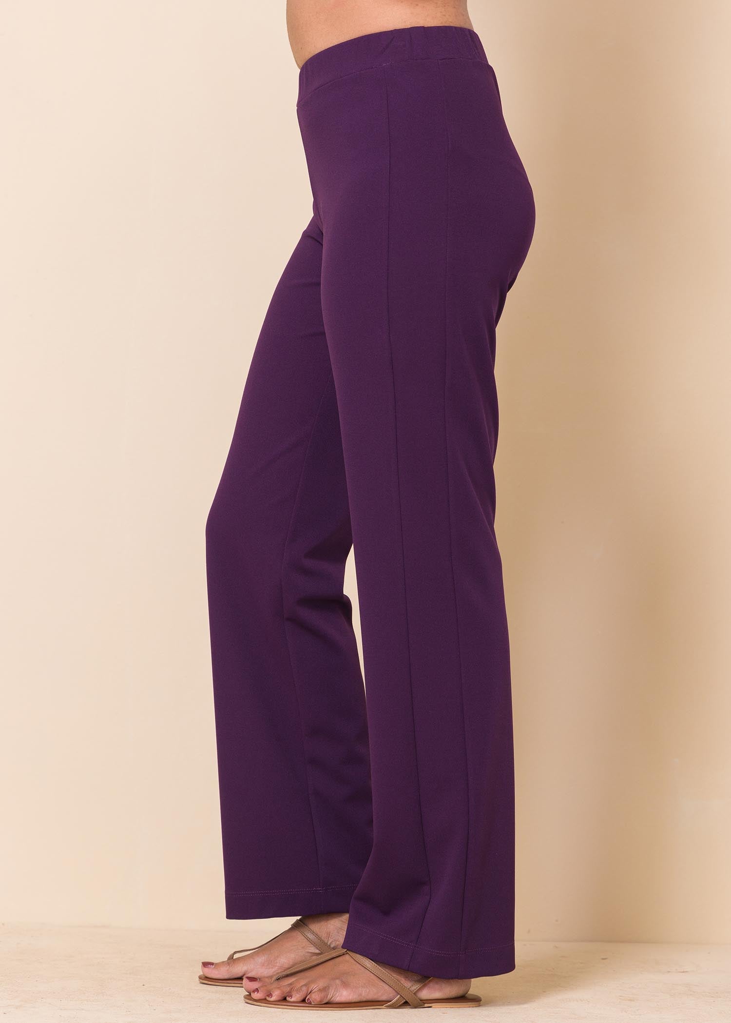 Straight legged pant with side panel