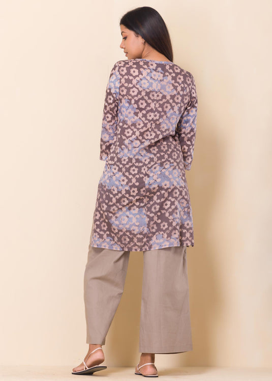Batik Cloudy Floral Detailed Kurtha Top