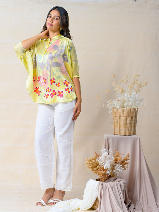 Floral detailed kaftan top