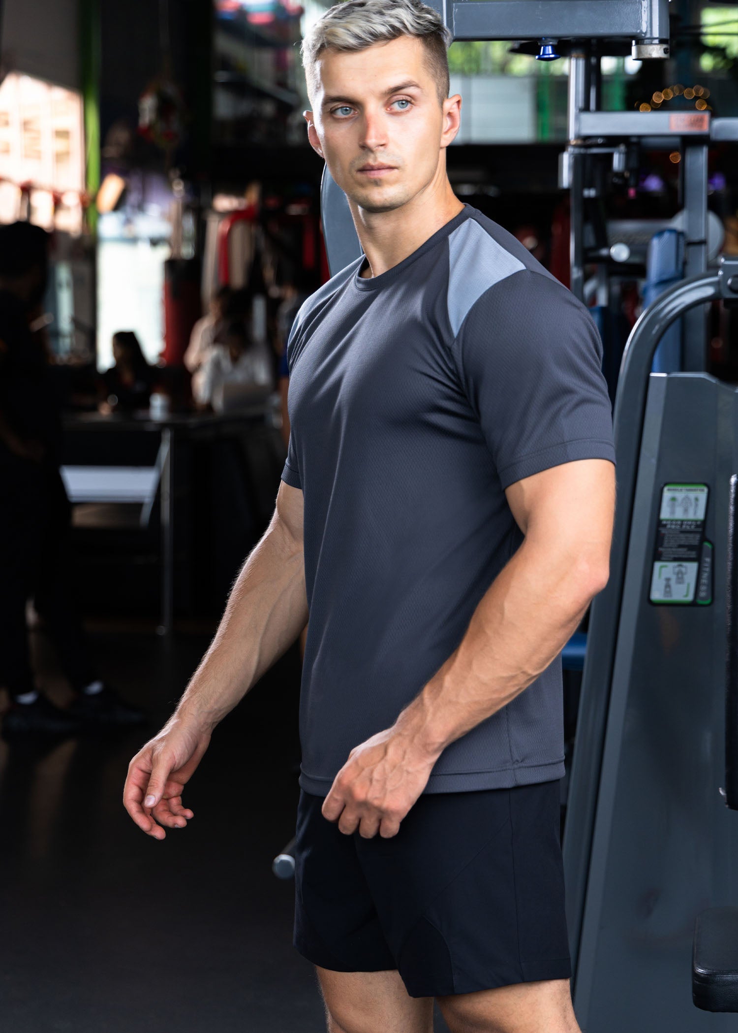 Active Wear T-shirt With  Front Contrast