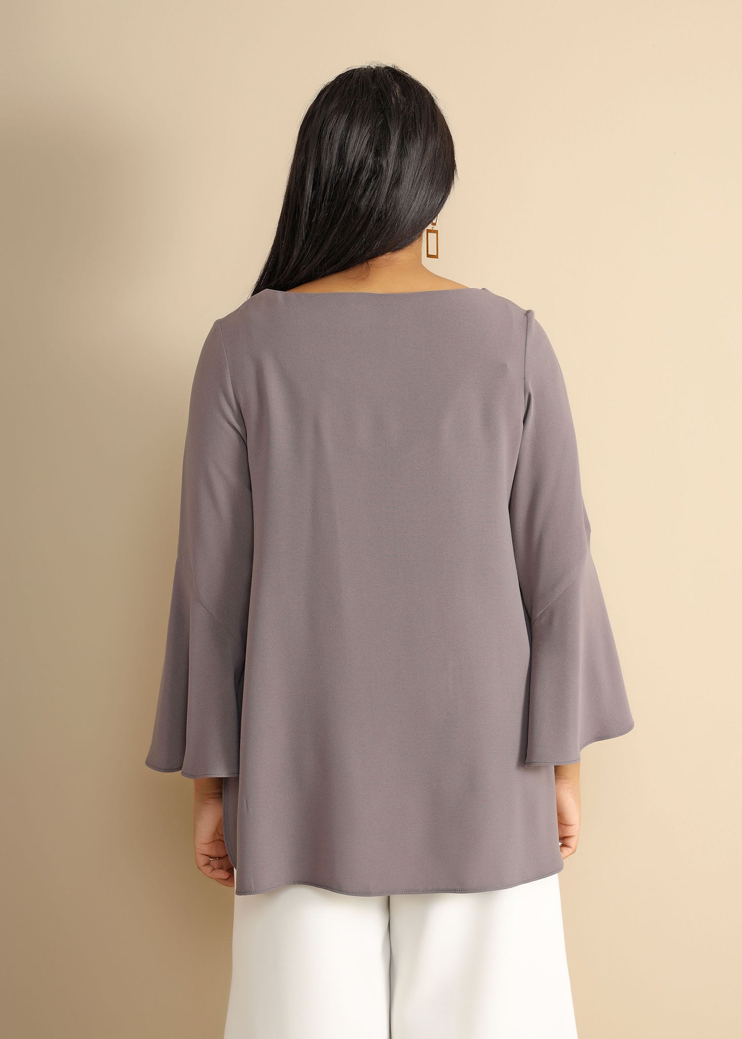 High Low Hem L/S Top With Frilled Cuff