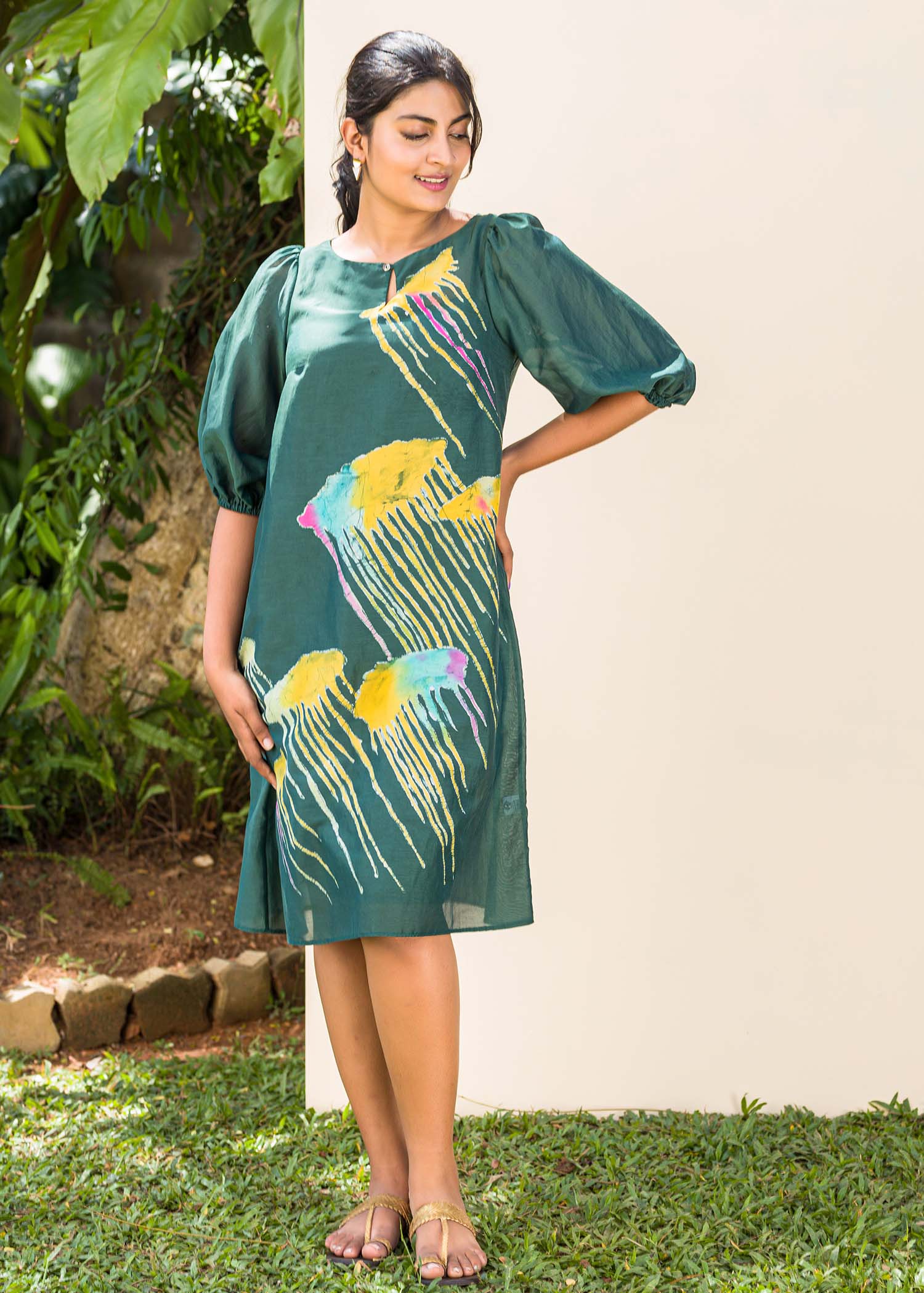 Batik jellyfish detailed puff sleeved dress