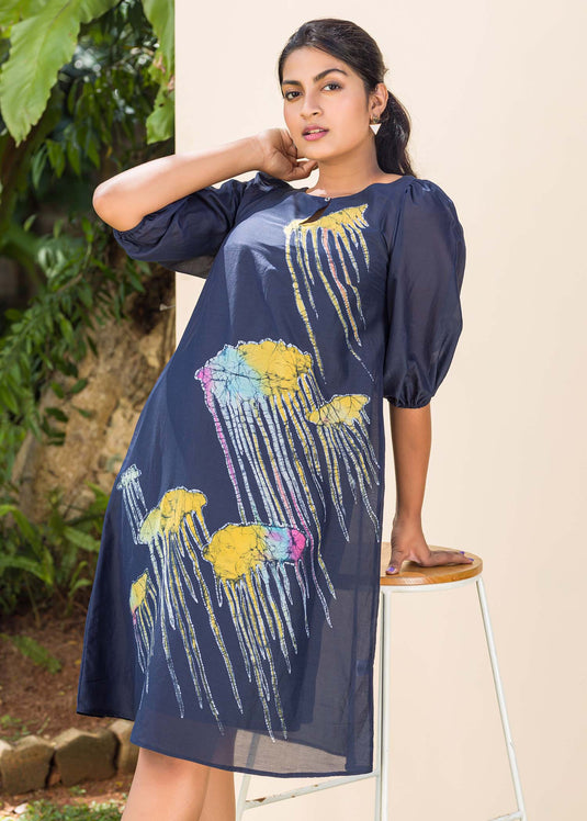 Batik jellyfish detailed puff sleeved dress