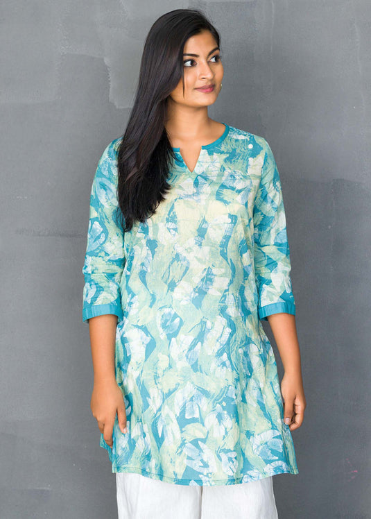 Bird detailed Batik kurtha top
