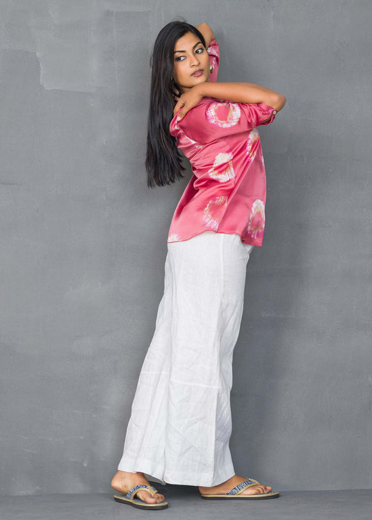 Bangled shaped detaild pintuck blouse