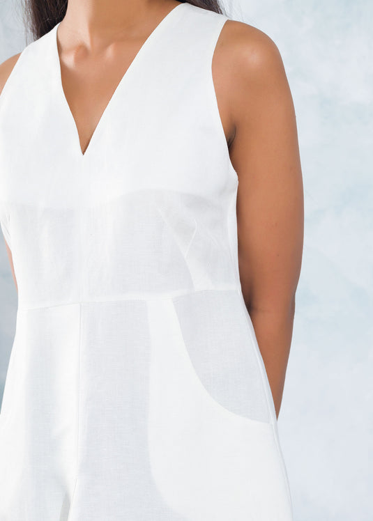 Box Pleated Sleeveless Dress (White)