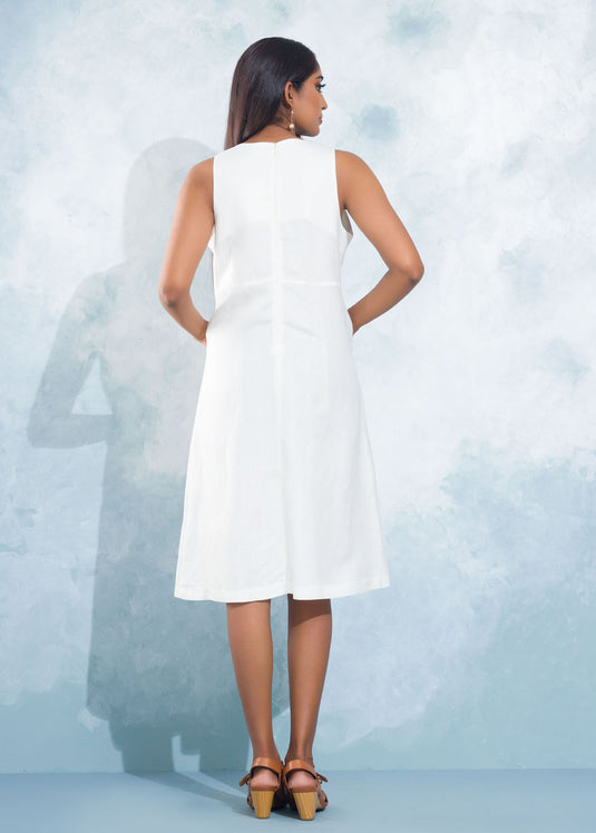 Box Pleated Sleeveless Dress (White)