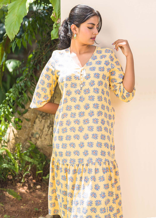 Puff sleeve detailed tiered dress