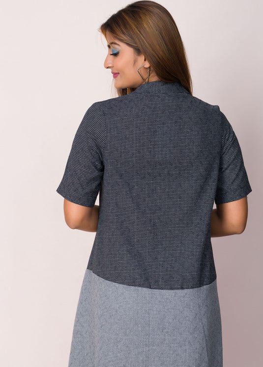 Collar Detailed Contrast Flared Dress