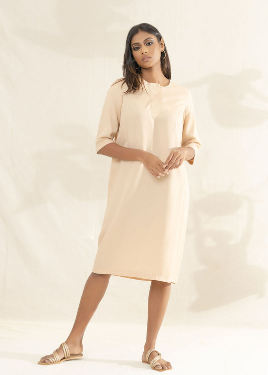 Mia 3/4 Sleeve Semi Fitted Dress