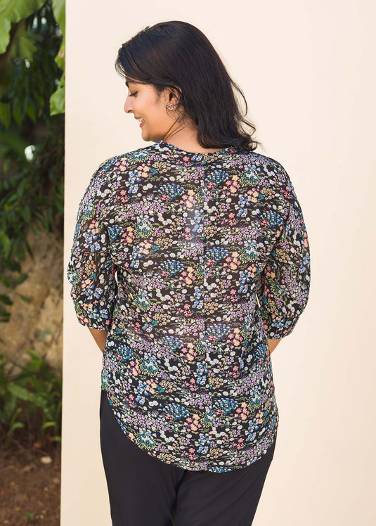 Front pleat detailed v-neck blouse