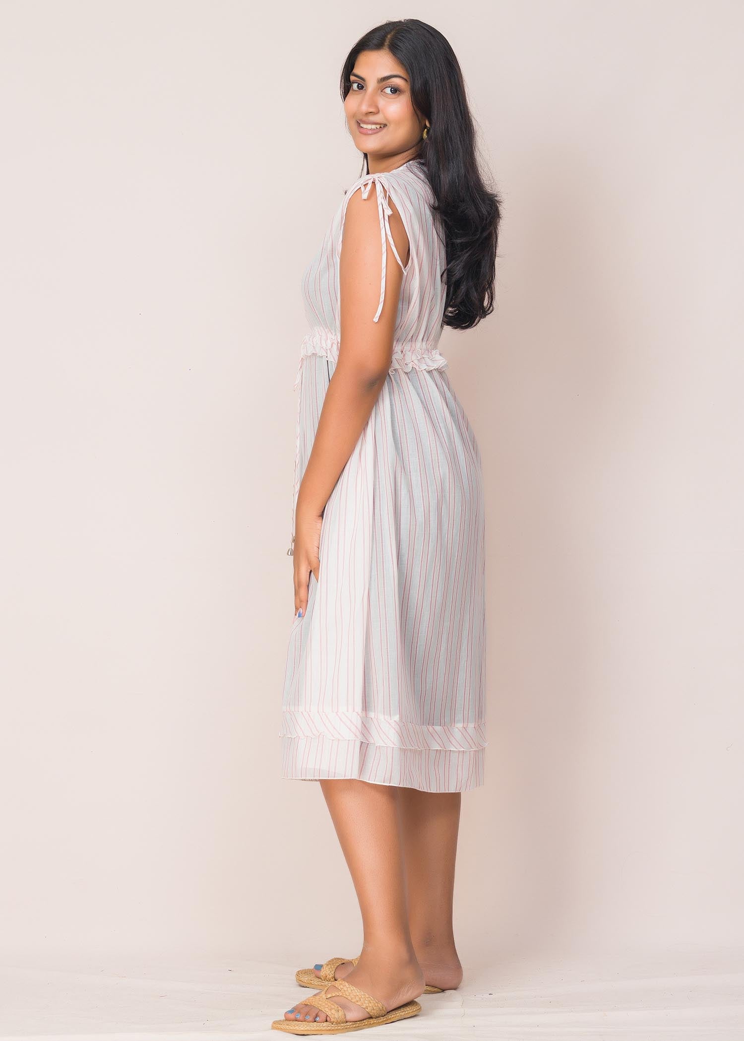 Frill detailed front tie-up dress