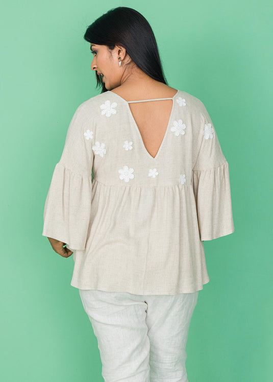 APPLIQUE DETAIL V-NECK BLOUSE
