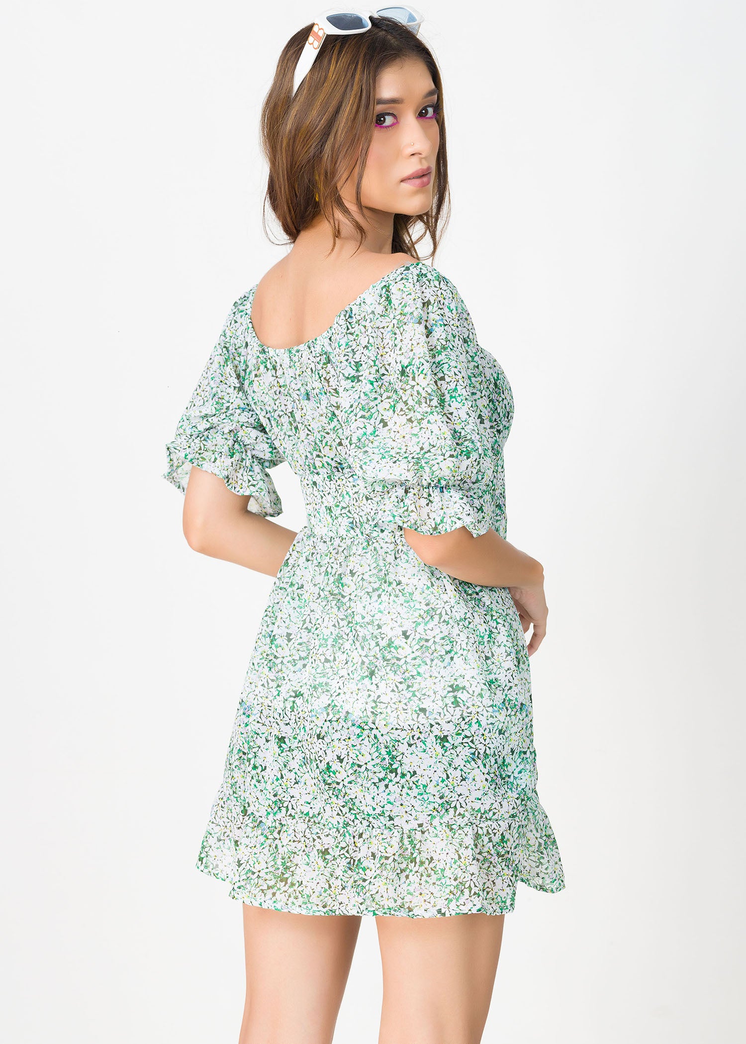 Puff sleeve dress with bottom frill