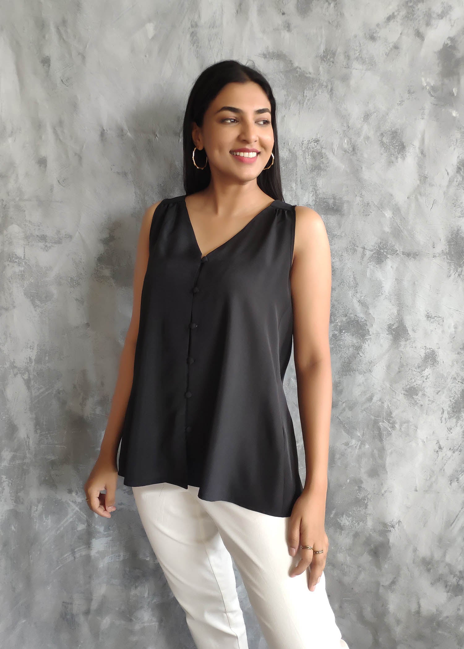Front Button Opening Sleeveless Top