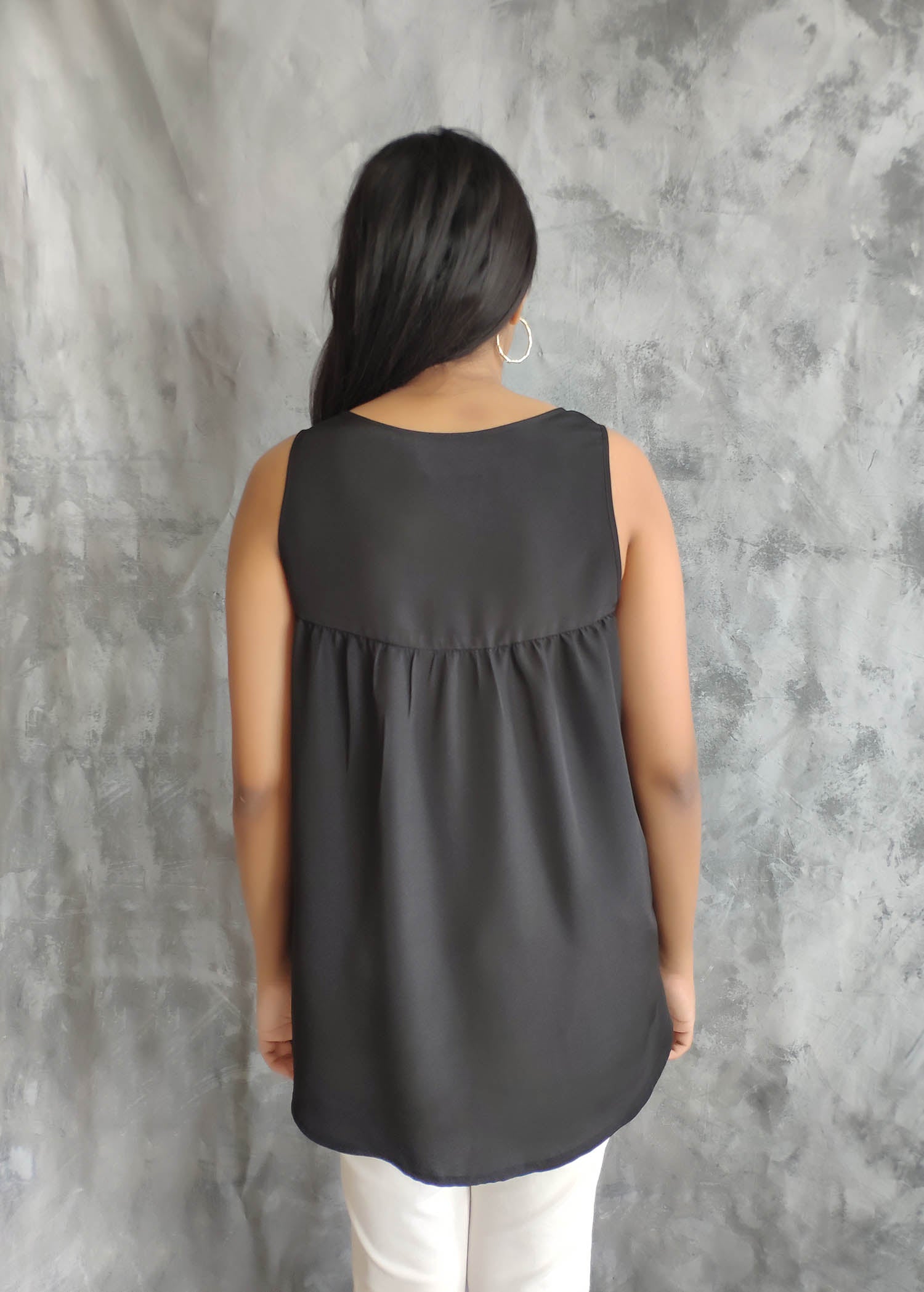 Front Button Opening Sleeveless Top